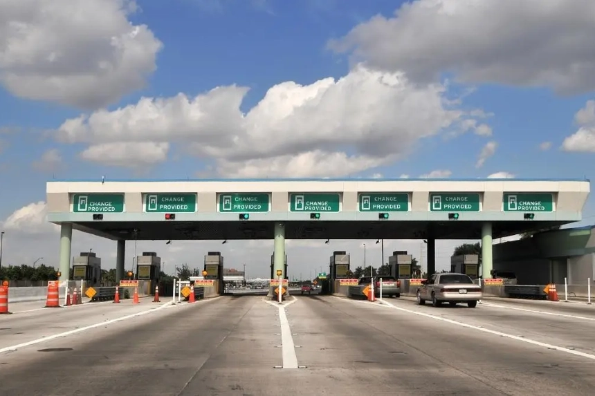 Incorrect and Overcharged Toll-Fee Refunds Issued in 2024 for Around 12.55 Lakh Cases