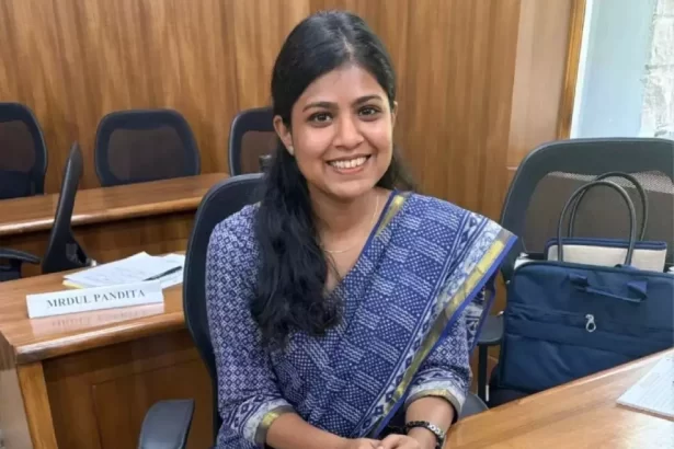 Delhi-Based Economist Aahana Shristi Clears UPSC IES Exam