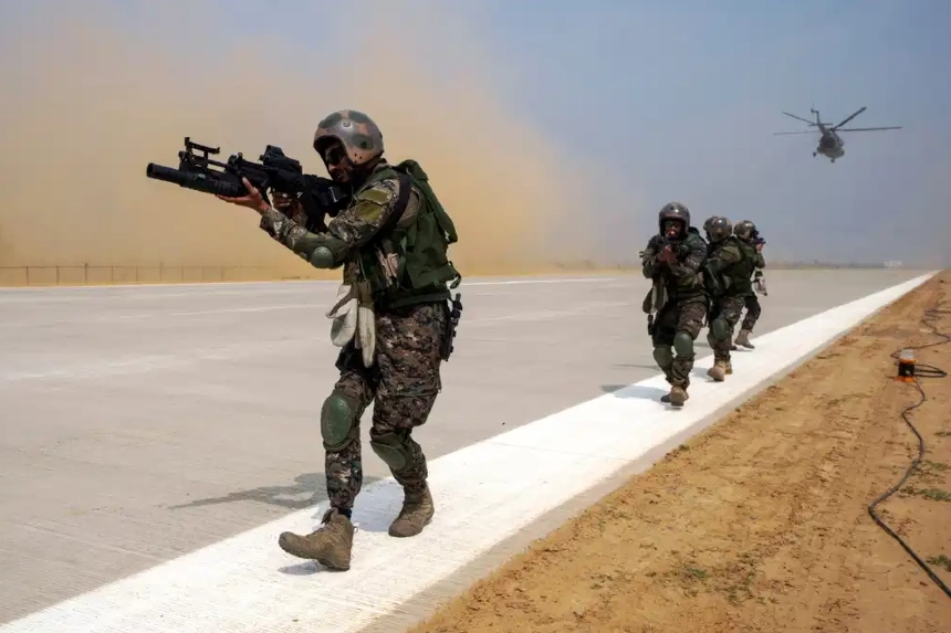 Home Ministry Urges States and UTs to Stay Alert With Sirens and Ready Defence Personnel