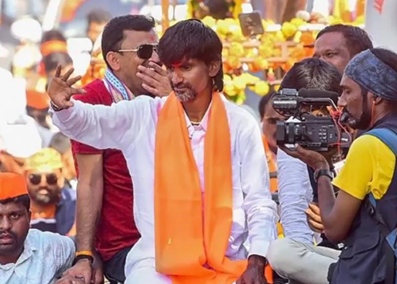 Jarange declares victory as government agrees to give Maratha quota to the protesters