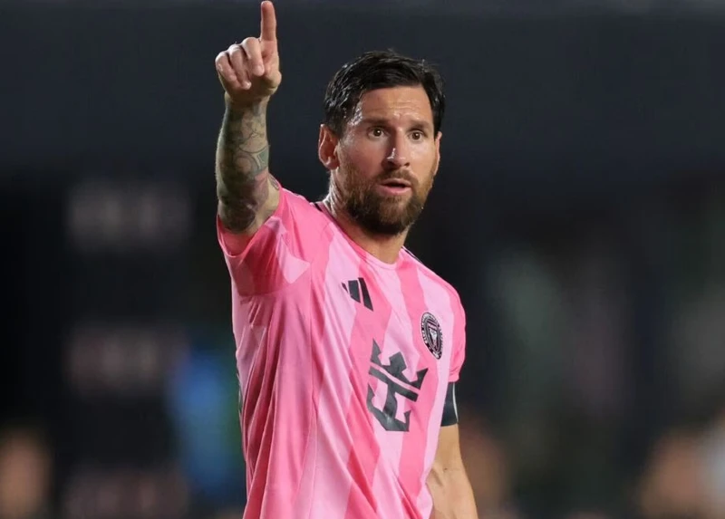 Star-player Lionel Messi gets emotional after playing a match in Argentina