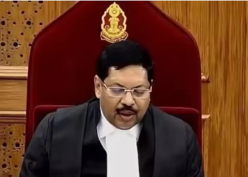 Lawyer threw his shoes at the Chief Justice of India over Lord Vishnu idol row