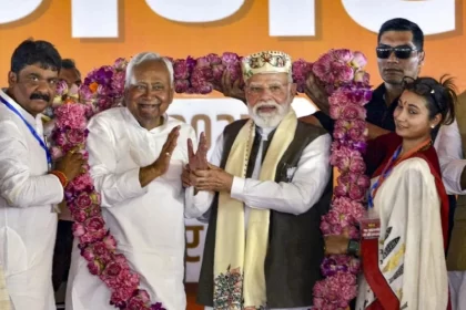 PM Modi began the NDA campaign from Samastipur on Friday