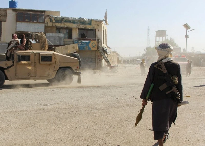 After several casualties amidst border clashes, Pakistan and Afghanistan declare a ceasefire