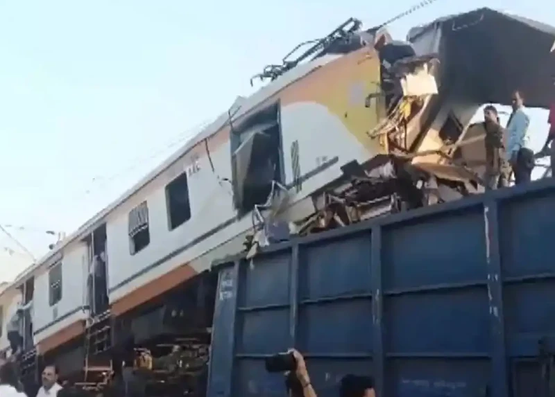 A Passenger train hits a goods train in Bilaspur, killing at least 8 people