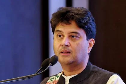 Telecom minister confirms Sanhar Saathi app is optional and not compulsory, after massive backlash